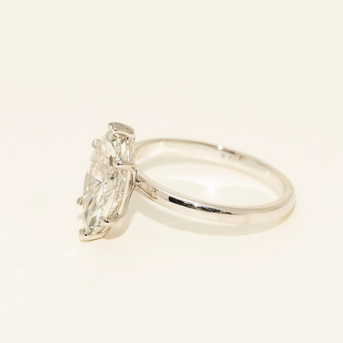 Lab Grown Marquise Diamond Solitaire Engagement Ring in 14kt White Gold (2ct)