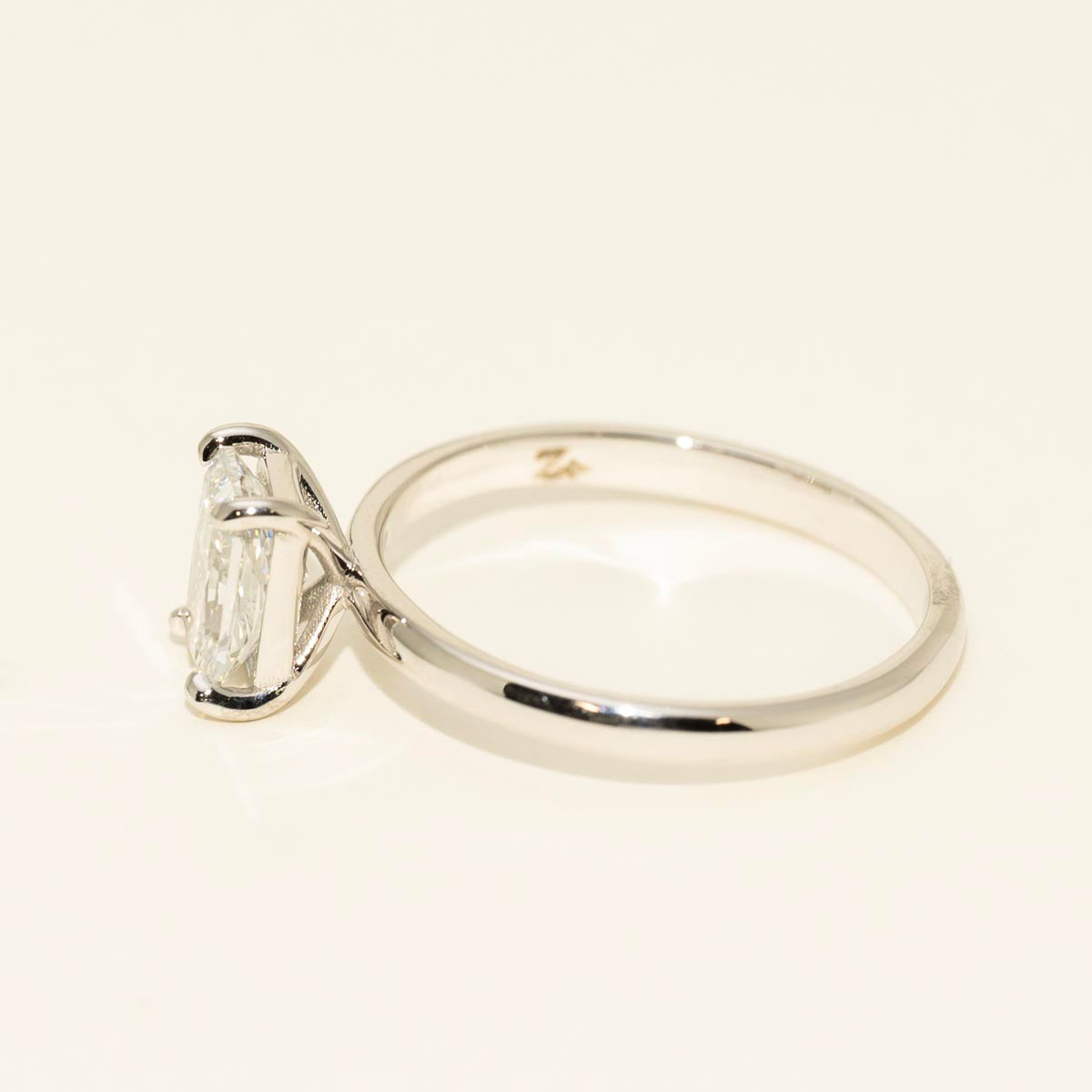 Lab Grown Radiant Diamond Solitaire Engagement Ring in 14kt White Gold (1ct)