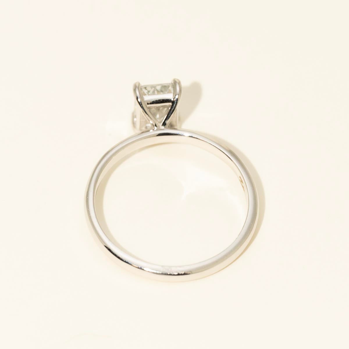 Lab Grown Radiant Diamond Solitaire Engagement Ring in 14kt White Gold (1ct)