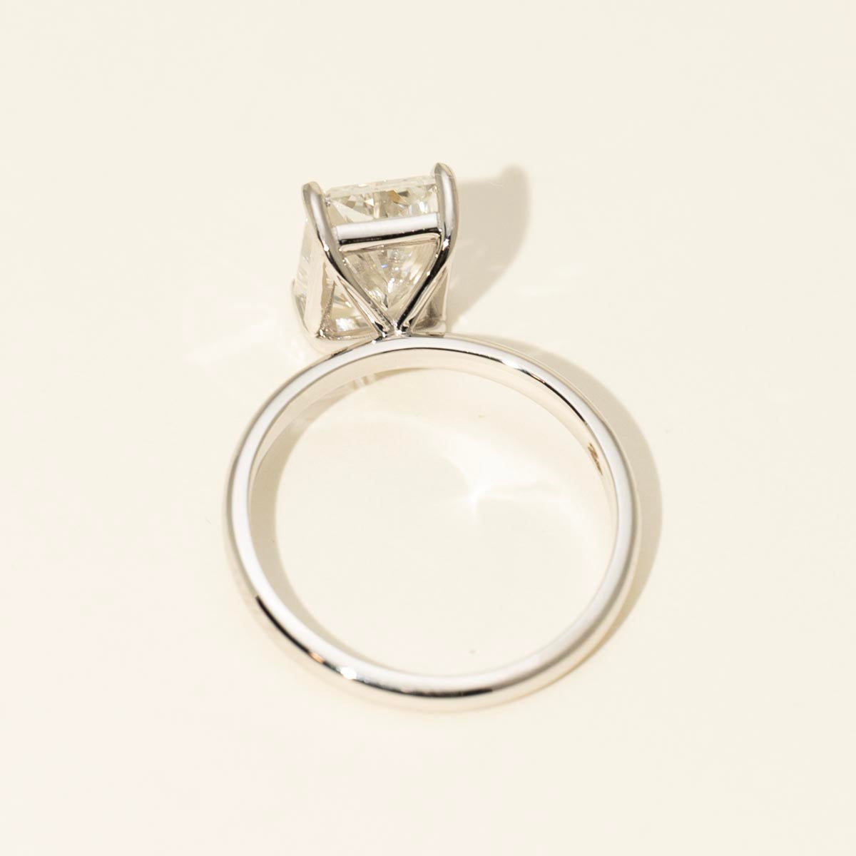 Lab Grown Radiant Diamond Solitaire Engagement Rin in 14kt White Gold (3ct)