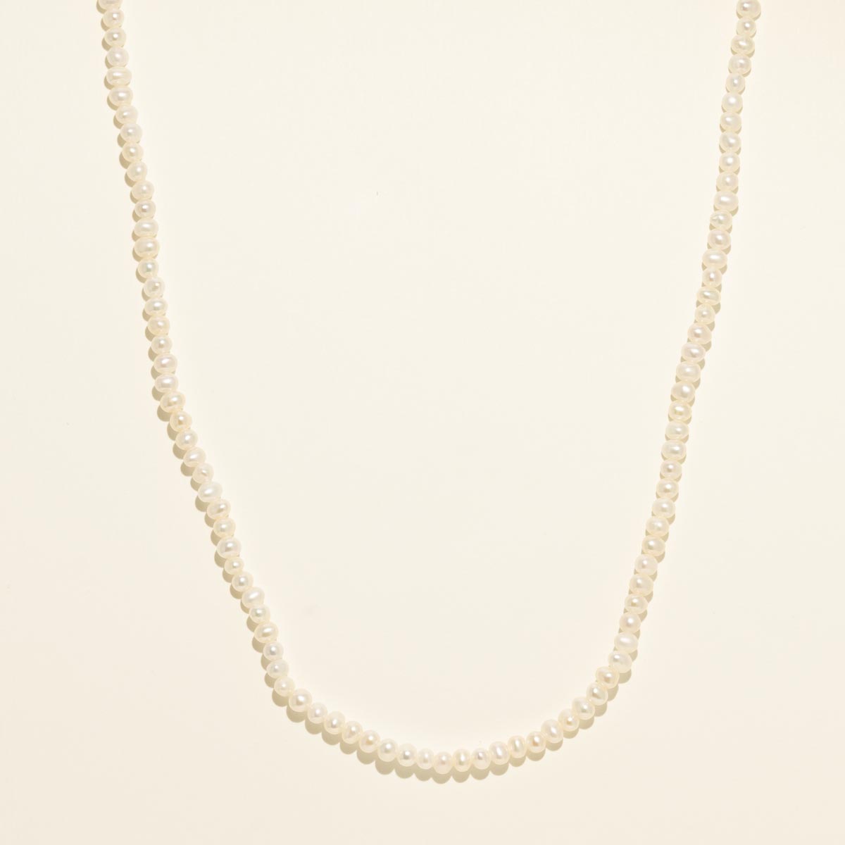 Cultured Freshwater Pearl Necklace in Sterling Silver (3-3.5mm)