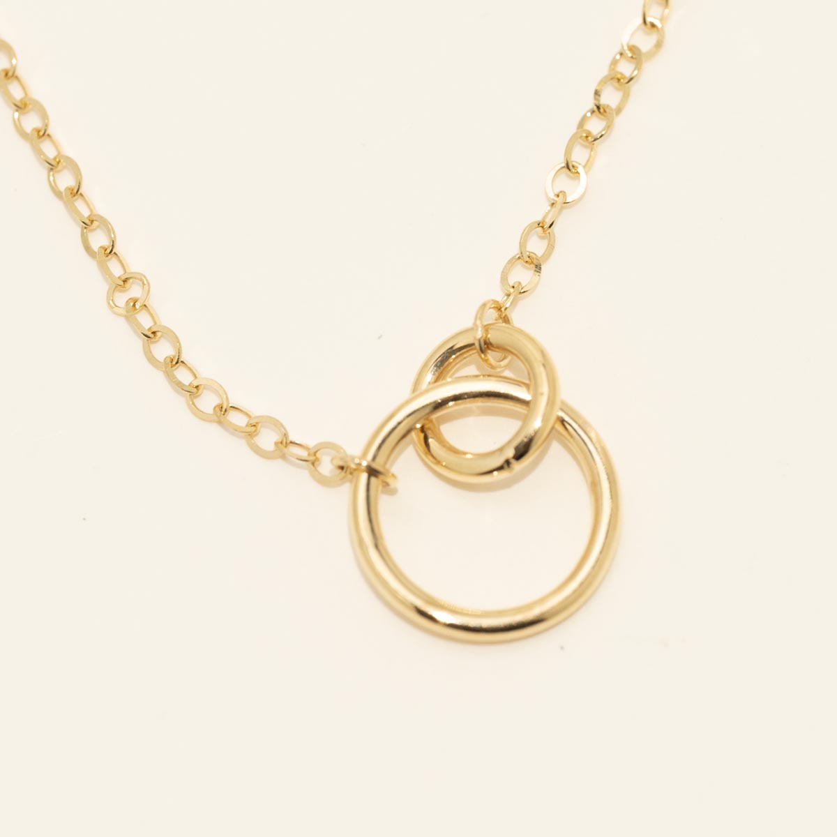 Interlocking Circle Bracelet in 14kt Yellow Gold