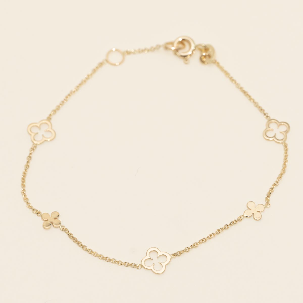 Four Leaf Clover Bracelet in 14kt Yellow Gold