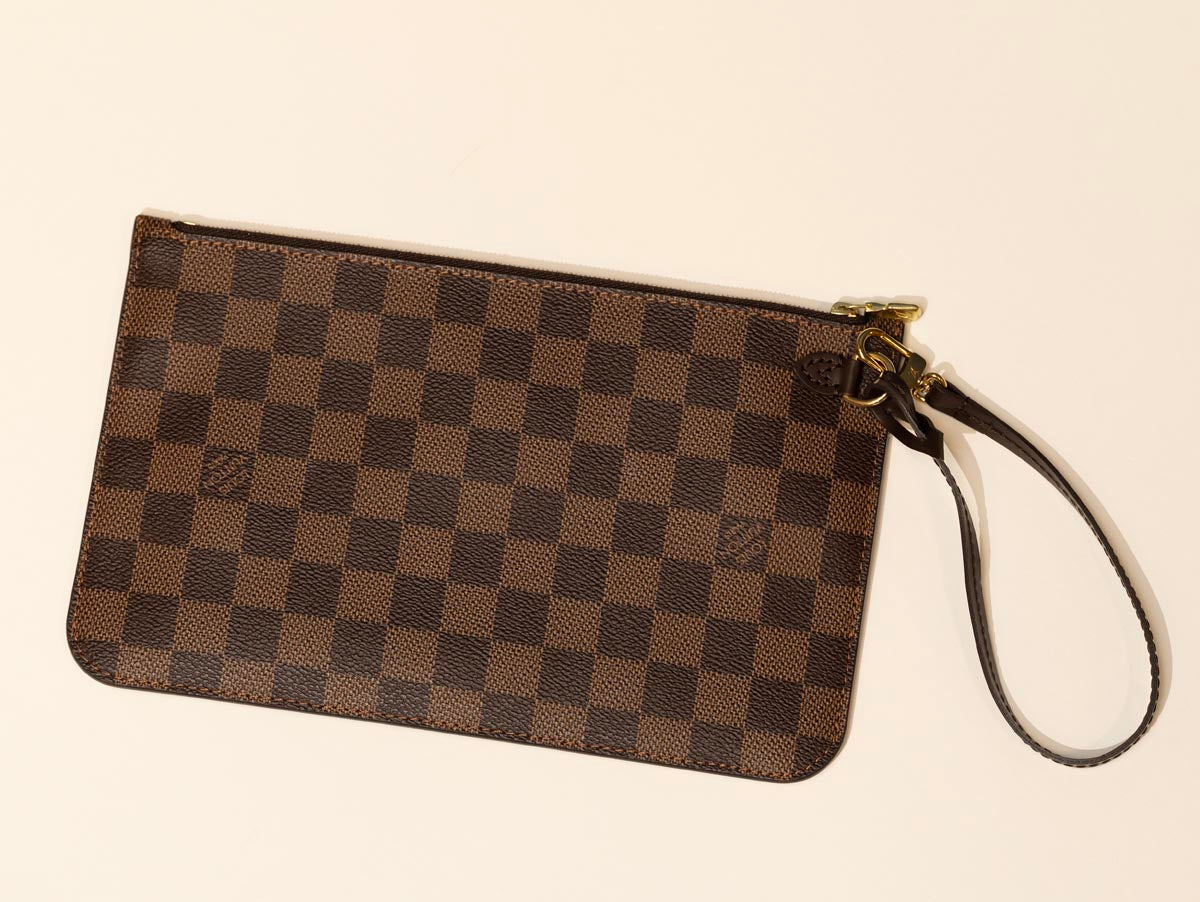 Pre Owned Louis Vuitton Damier Canvas Neverfull Pouch