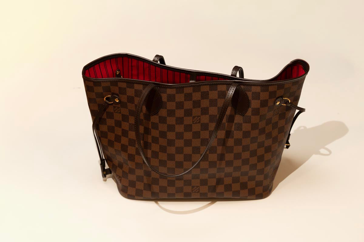Pre Owned Louis Vuitton Damier MM Canvas Neverfull Handbag