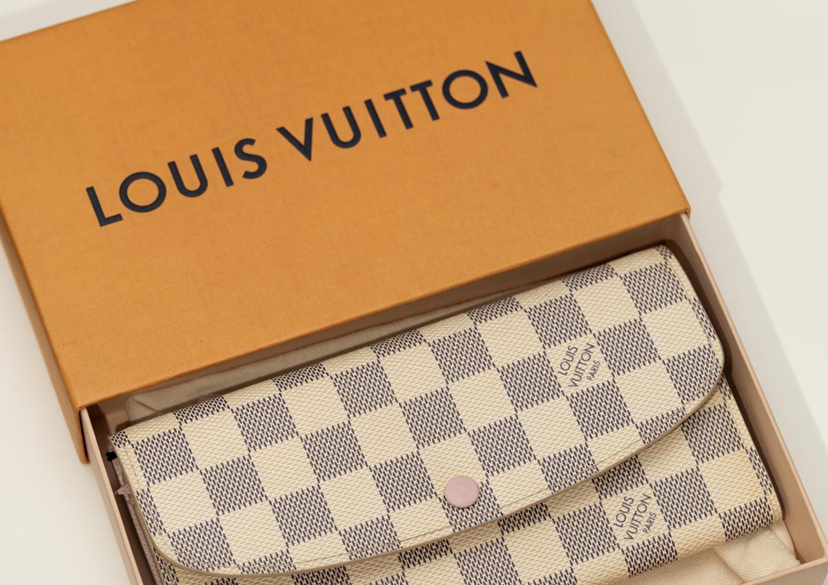 Pre Owned Louis Vuitton Damier Azure Canvas Emilie Wallet