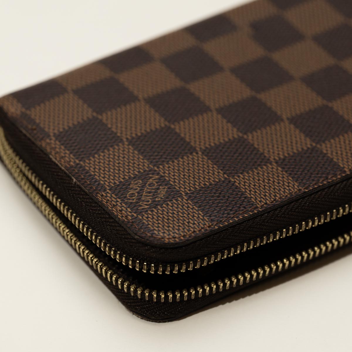 Pre Owned Louis Vuitton Damier Ebene Canvas Zippy Wallet
