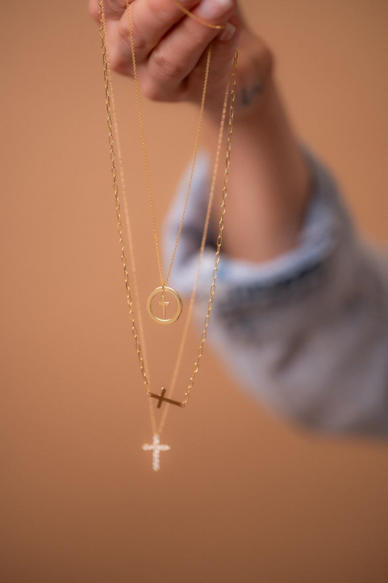 cross_necklaces_featured.jpg